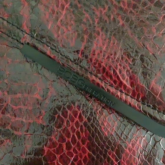 BCBG Classics Envelope Clutch - Picture 4 of 5